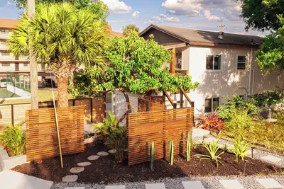 Image de Partages Voir Appartement de luxe, Newly Renovated Luxury Apt + Steps Away from River