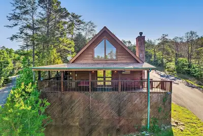 Image de Resort Cabin Near the Lake, 2 King Suites, 4 Twin Beds in Kids Loft