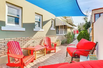 Image de 1 Mi to Dtwn: Updated Guesthouse in Phoenix!