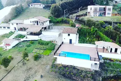 Image de La sucursal del cielo only 20 minutes from downtown medellin.