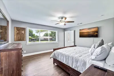 Image de 5 Bedroom beauty in the heart of Dallas