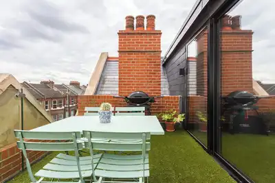 Image de Unique 2 bed penthouse in Kensal Rise!