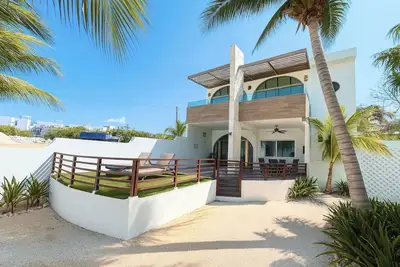 The Best Pool and Best Sunrises + Oceanview