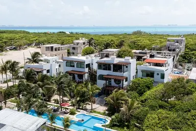 Image de Oceanview Villa + The Best Pool with Sunrises!