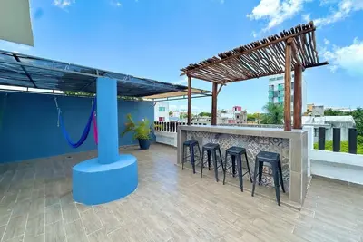 Image de Central Suite with Rooftop and One Bedroom - C7