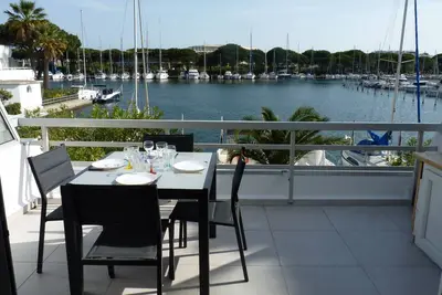 Image de Sol-y-Days la Darse, Appartement Marina Terrasse vue port de plaisance