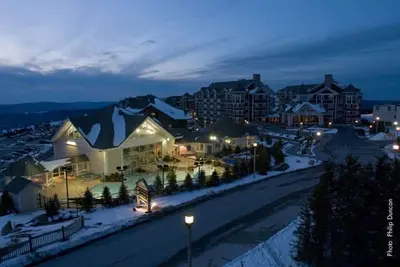 Image de 3br/2ba Condo- Central to Activities