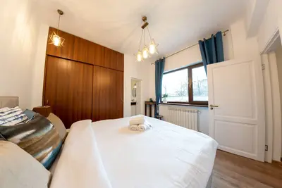 Image de Theatre Rooftop Apartment with Patio