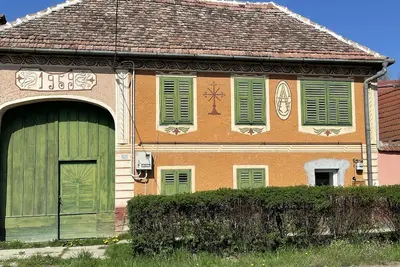 Image de Renovated old farmhouse with great opportunities nearby