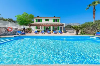 Image de Large Countryside Villa, A/C, Private Pool just 10 mins from 3 Fantastic Resorts in Pollenca!