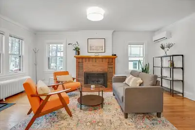 Image de Charming Linden Hills Bungalow Close to Everything