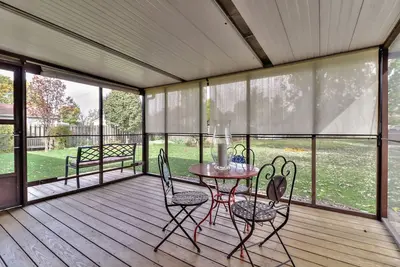 Image de Beautiful 4 bedroom 2 full bathroom close to everything!