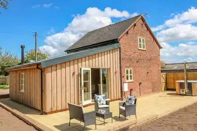 Image de Acorn Lodge, family friendly, with hot tub in Sandon, Staffordshire