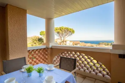 Image de L'Esquinade (G4 125) by Interhome