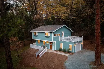 Image de Quiet & Modern Cabin Near Wineries - Fire Pit and Bbq