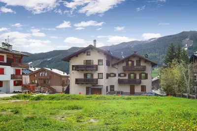 Appartement \"Rin Star Livigno\" avec vue sur la montagne et Wi-Fi