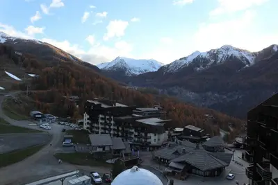 Image de À 15m des pistes de ski, 10ème étage, vue pistes de ski, balcon, télévision, casier à ski, 28m²