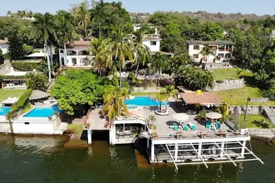Image de Incredibly Beautiful Big Villa For Up To 32 Guests