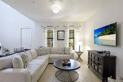 Image de Townhouse -- Newly Renovated in 2022!