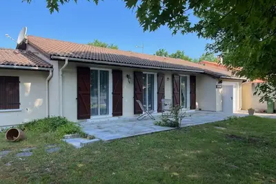 Image de Maison familiale avec un grand jardin à proximité du centre ville