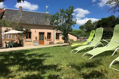 Image de Maison de campagne dans impasse calme, avec belle vue sur le Morvan, plain pied