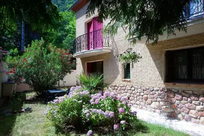 Image de Appartement F2 de 48 m² avec jardin au rdc  villa à 5 min. à pied des Thermes