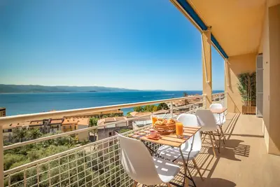 Image de T4 cosy incroyable vue mer cœur de ville