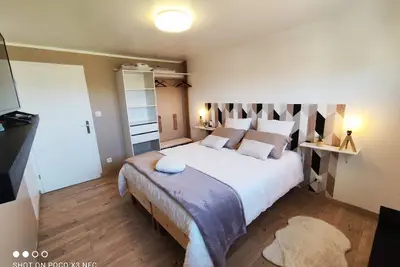 Image de \"La Pause au Cub\" maison cubique individuelle, tout confort