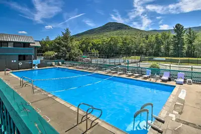 Image de Loon Mountain Townhome w/ Pool + Slope Views!