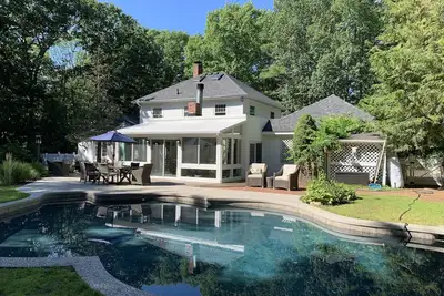 Image de Beautiful 4 bdr. with pool close to HamptonBeach, Portsmouth, & Newburyport Ma