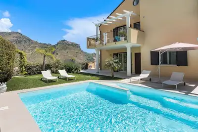 Image de Pool villa in Castelmola, Taormina, Sicily