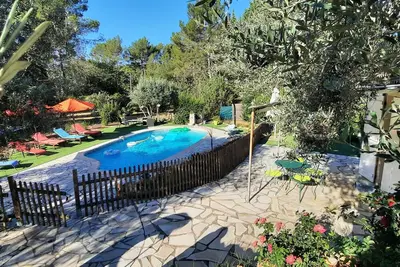 Image de Near Les Arcs, beautiful single storey villa with swimming pool on 1/2 ha.
