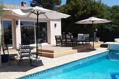 Image de Beach villa cosy entre mer et colline, piscine privée, clim, 4 chambres, calme