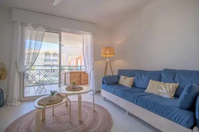 Image de Lumineux Apt De 32 M²  Renové Proche De La Ville