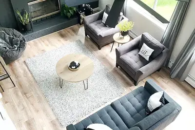 Image de New Soja Lake House-modern getaway fully renovated in 2022