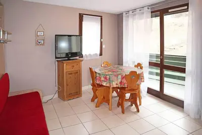 Image de À 50m des pistes de ski, 2ème étage, balcon, télévision, casier à ski, 30m², Les Orres