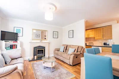 Image de Traditional Irish Townhouse in the Galway Dockland
