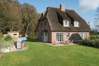 Image de Strandkoje - magnificent thatched semi-detached house at the gates of St. Peter-Ording