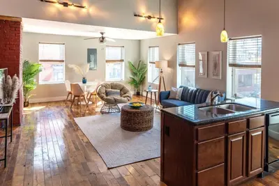 Image de Broadway Suites - Stunning Downtown Condos