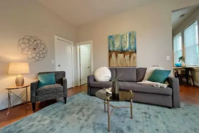 Image de Soccer Stadium Walk, Fast Drive to Otr & Downtown