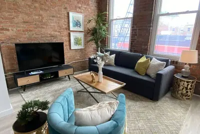 Image de Swizzle: Explore Otr/Downtown from Rhinegeist