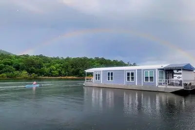 Image de •\tPlan Ahead for Spring & Summer — Secure Your Stay Today