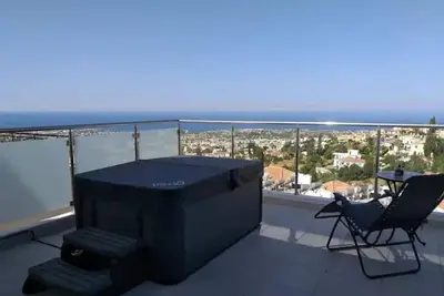 Image de Panoramic Holidays - Premium 9 - Apartment with Outdoor Jacuzzi - Sea View