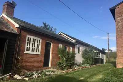 Image de Country cottage in grounds of country house