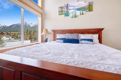 Image de 2br/2flr Gorgeous Condo With Million$ Mountain Views