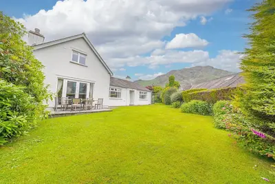 Image de Cherry Tree Cottage - spacious village home with hot tub & gardens