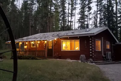 Image de Cabin in the woods, ideal for long stays.