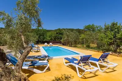 Image de Residencial Barquero Pernía Cañete la Real by Ruralidays