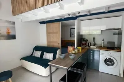 Image de Pavillon familial avec piscine et cout de tennis St Pierre la Mer 5sant302