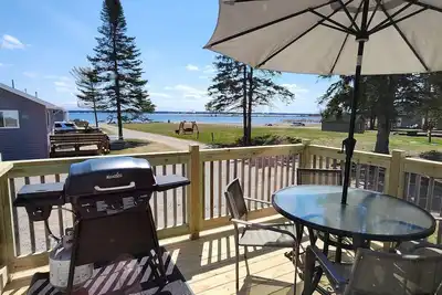 Image de 2bed 1bath Lake Mi Fishing Cabin WiFi Ac Deck Firepit Kayaks Paddle Boat Dock #7